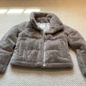Abercrombie and Fitch Women’s Grey Fur Puffer